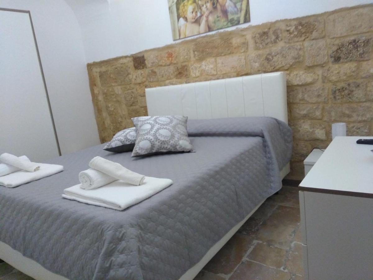 Home Sweet Home Rooms Bari Exterior foto